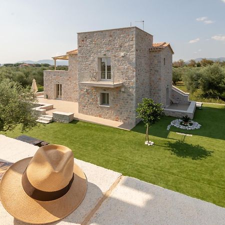 Efmar Exclusive Residences Gytheio Exteriör bild
