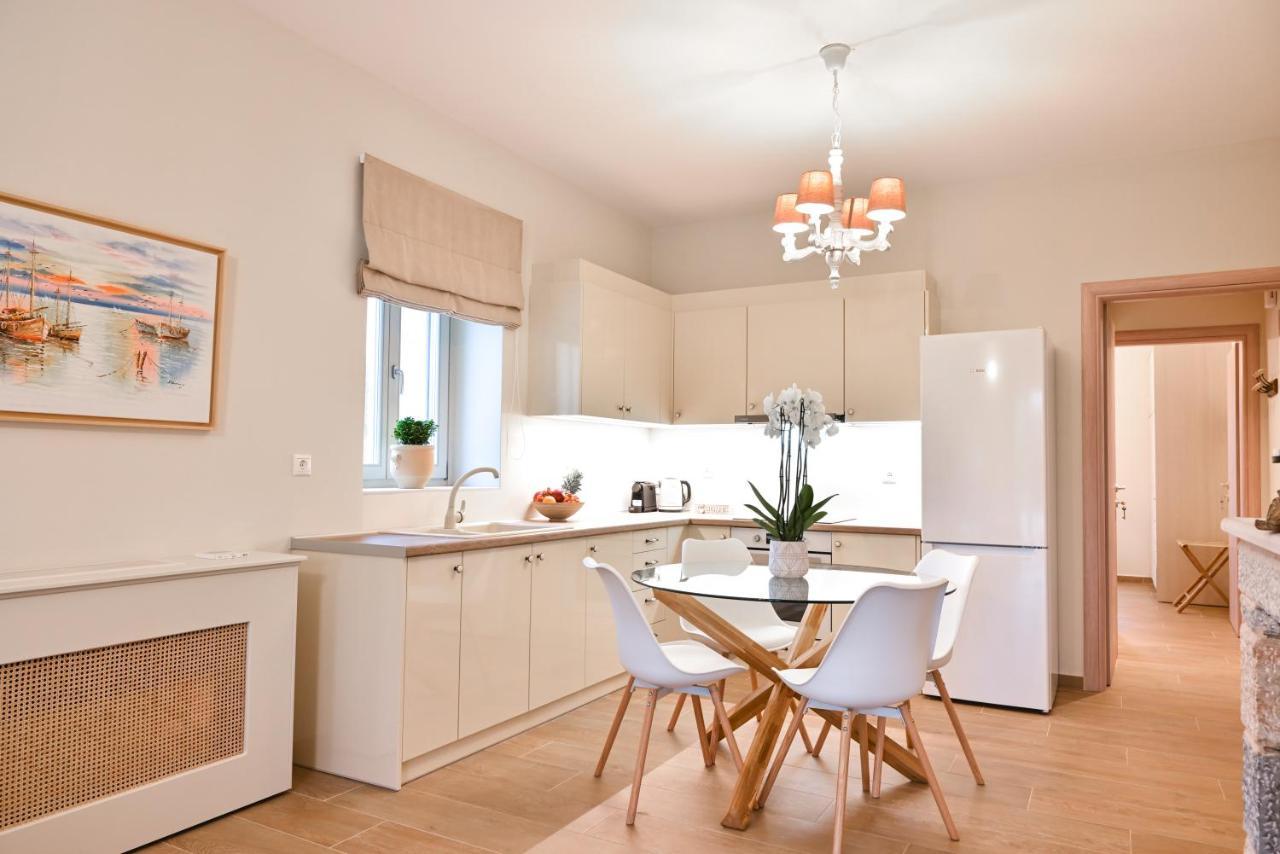 Efmar Exclusive Residences Gytheio Exteriör bild