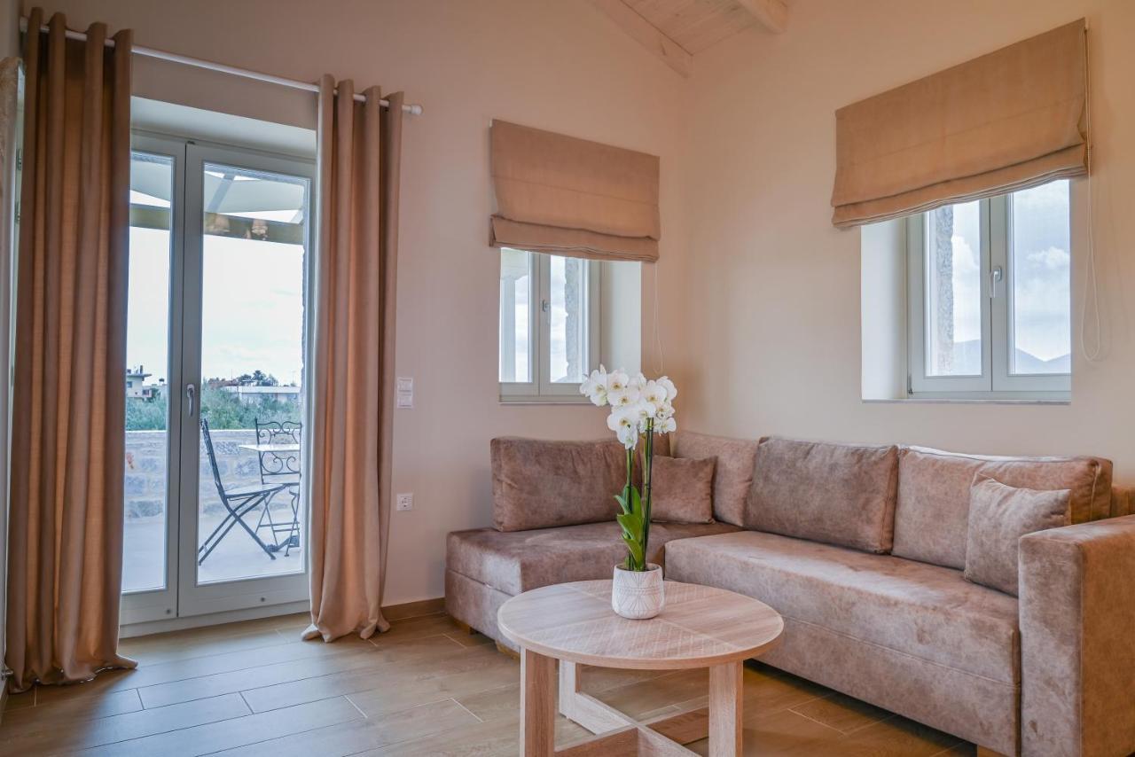 Efmar Exclusive Residences Gytheio Exteriör bild
